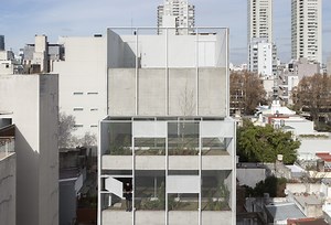 Adamo Faiden: "Infraestructura para el acontecimiento, arquitectura en situaciones ordinarias"