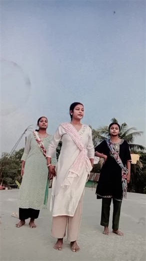 Fun Group Dance Moves to Try with Friends