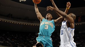 🫢 2006年的今天，Chris Paul狠扣Dwight Howard。 「每當有小朋友問我會不會灌籃，我都會請他們到YouTube 找看看這個片段。」 ----------- Chris Paul | NBA Taiwan