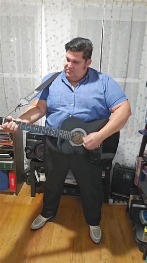 Crying waiting hoping , Buddy Holly cover | Nelson Mendez