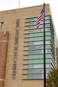 Citizenship, Multi-lingual Resources Offered at Des Plaines Library