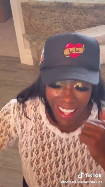 ebonymystiques (@therealebonymystiques)’s videos with original sound - ebonymystiques