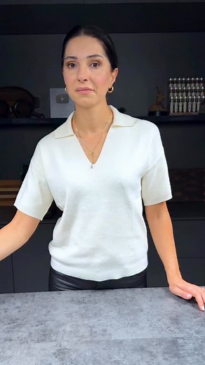 349K views · 6.7K reactions | Так легко я еще никогда не готовила морковный кекс Ингредиенты: Морковь 2 шт Яйца 4 шт Раст.Масло 0.5 ст Сахар 1 ст Молоко 1 ст Мука 3.5 ст Разрыхлитель 20 гр Ванилин Плитка Шоколада Выпекать при 180С 1 час | Вкусно и Просто | Facebook