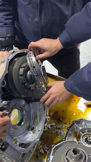 MRFAST on Instagram: "The steel belt in a Honda CVT transmission broke after only 60,000 kilometers! #HondaCVTtransmissionSteelBeltBreak #HondaCivic #AutomaticTransmissionRepair"