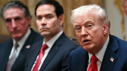 Trump praises Mideast peace deal during Cabinet meeting