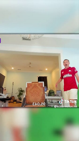 Jynxzi Got A New Green Screen #jynxziclips #jynxzi #fyp #fanmail | jynxziclips fan mail