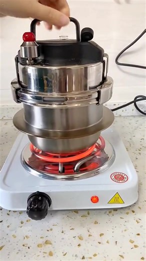 🚨 ¡COCINA RÁPIDO, SEGURO Y CON ESTILO! 🚨 ESTUFA ELECTRICA, UNA HORNILLA, LA CALMA EMERGENCIA. ¿Tu estufa ya no rinde o quieres mejorar tu cocina? ✨ Esta estufa es perfecta para tu hogar: potente, moderna y fácil de usar. ✅ Cocción rápida y uniforme ✅ Diseño elegante y resistente ✅ Ideal para casas, apartamentos y negocios ✅ Ahorro de gas y mayor seguridad 🔥 Calidad que se nota desde el primer uso 🔥 📦 Entrega disponible en RD 💬 Escríbenos ahora y asegura la tuya ¡Pocas unidades disponibles!