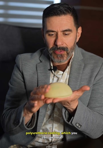 Implants = maintenance. Every 10 years, they should be evaluated and replaced if needed to prevent risks and keep your results looking their best✨ #breastimplants #aumentodebusto #consejos #fyp #cirugiaplastica