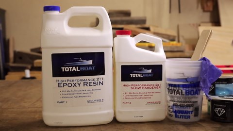 Trash Wood To Treasure - DIY Epoxy Cutting Board / Serving Board