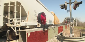 Legislation to change how long trains block railroad crossings