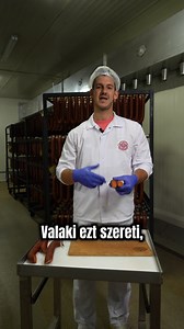 Van, aki a szárazabb, más a puhább kolbászra esküszik🍴🐷 Ez is ízlés kérdése… te melyikre szavazol? 🤔💬 Rendeld meg a kedvenc kolbászod, szalonnád, füstölt húsod közvetlenül a Tóalmási Húsüzemből 👇🏻👇🏻 https://toalmasimanufaktura.hu | Tóalmási kolbász manufaktúra