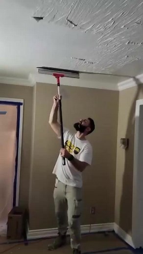 7M views · 60K reactions |  Smoothing in progress  @patch.dudes rockin' the LEVEL5 Skimming Blade setup  | LEVEL5 Tools | Facebook