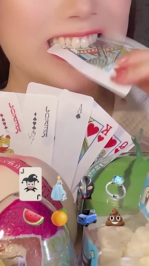 沈浸式吃表情包 Let's eat some EMOJI #foodie #foodtiktok #eatingshow #singaporetiktok #emoji #表情包 #吃播