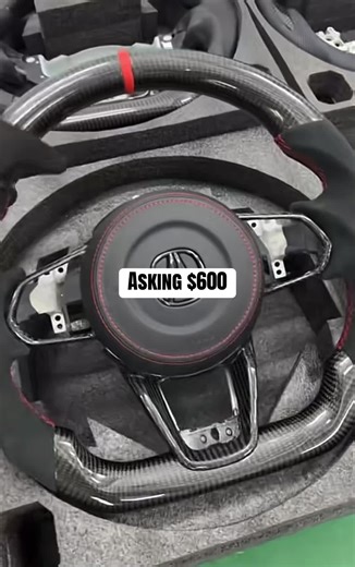 Acura MDX Custom Carbon Fiber Steering Wheel.Asking $600, For more info: Wtsp 1 (440) 904‑0524, customfiberwheels@gmail.com #acura #mdx #tIx #acuransx #acuratix