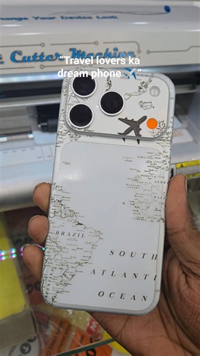 Wait… That’s a MAP on a Phone?! 🌍 #PhoneSkin#PhoneCustomization#AestheticPhone#Satisfying