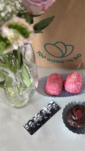 ALLAN STAGE - FAR TIL FIRE PIGER & LILLEBROR | annonce for @toogoodtogo.dk 💐 VIDSTE DU AT DU KAN REDDE BLOMSTER med Too Good To Go?💐 Jeg er kæmpe fan af Too Good To Go, og ved lige hvor... | Instagram