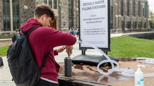 Virginia Tech supplies students with water amid boil water notice