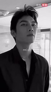 你的身材和体型，都是完美的，这种完美感让人感到一种难以言喻的震撼。