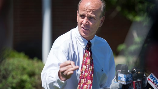 Cal Harris faces new charges in stalking case