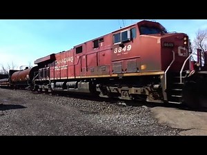 CP Train Makes Emergency Stop In Front Of Me! 2 Fast CSX Trains Meet! Loaded CSX Welded Rail Train!