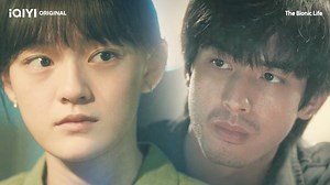 Tajamnya mata An Qiu👀 #TheBionicLife - ⏩Download aplikasi #iQIYI & strim sekarang! Lakonan #SongWeilong #WenQi — 安秋的观察力好强👍 《#仿生人间》- ⏩正在热播中 由 #宋威龙 #文淇 主演，马上下载 #iQIYI 马来西亚 App 追剧吧！ 👉🏻App: https://s.iq.com/BORMY 👉🏻Watch: https://bit.ly/TheBionicLifeMY #cdrama #iQIYIOriginal | iQIYI Malaysia