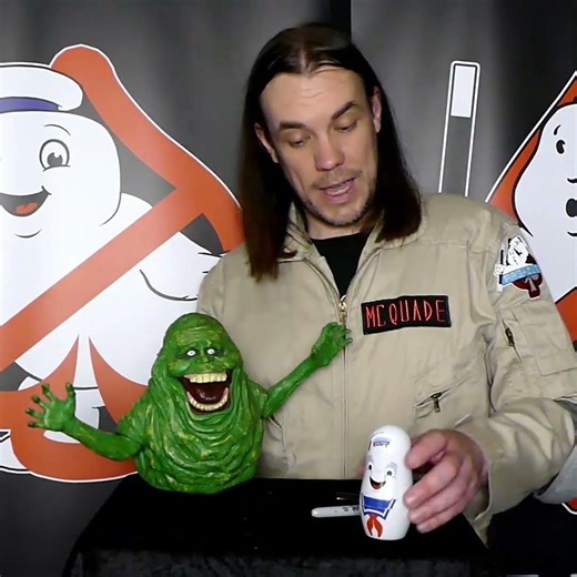 A magic trick with nesting dolls - Ghostbusters Magician