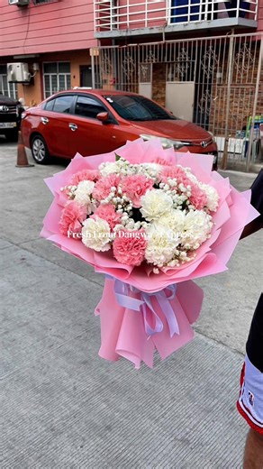 20pcs Carnation Bouquet 💐 — We proudly deliver fresh, beautifully arranged blooms to Cavite, Pasay, Pasig, Makati, Quezon City, and Rizal — fast, affordable, and always made with love. 📍 Sampaloc, Manila ✅ Budget-friendly prices for every occasion ✅ Made fresh daily from Dangwa’s finest flowers 🌷 No matter the time, reason, or season — Fresh From Dangwa - Express is here to help you express your love, joy, and gratitude through flowers that speak from the heart. ❤️ 📩 Message us now to order 