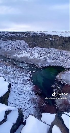 Box Canyon has unbeatable views during any season. 🥰❄️ Keep this place beautiful and leave no trace! #visitidaho #boxcanyon #idahome #winteradventure #snowday #winterhiking #winterviews #wintertravel #idahotravel #southernidaho