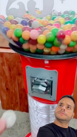Gumball machine hack | Juliano Manzioli