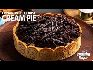 How to Make a Cinnamon Roll Crust Pie