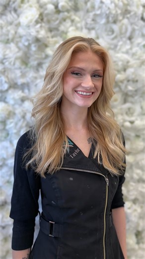 17 reactions | The Snake Braid (Miss Taylor’s Version) ✨ A true 5-minute hack to fancy up your hair those mornings you hit the snooze one too many times! — #5minutehair #braidideas #snakebraids #backtoschool #hairstyles #beginnerstylist #hairtutorial #easyhairstyles | Noe' Noonan School of Cosmetology | Facebook