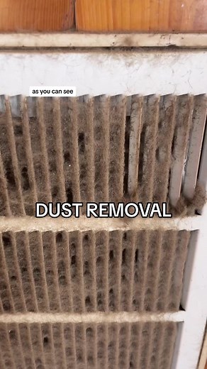 Let’s see if I can get this air vent cover All nice and clean again. As you can see, there’s a good bit of dust on here, but before I clean it, I’m going to use a shop vac to vacuum as much dust off as possible. Now, even though I got this first layer of dust off the air vent cover, you can see that it is still dirty. So I sprayed some of the @Sprayway all-purpose cleaner all over the vent. I let it sit for a couple of minutes so that it could start to lift the grime, and then I went in with thi