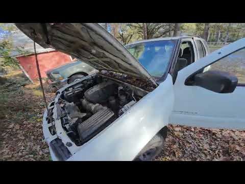 How many cylinders can an ISUZU run on?