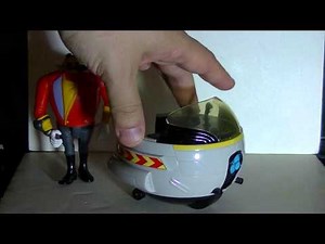 Wakeangel2K1 reviews: Eggman and Eggmobile