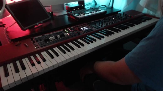 Feefoboo . (@feefoboo)’s videos with original sound - Feefoboo .