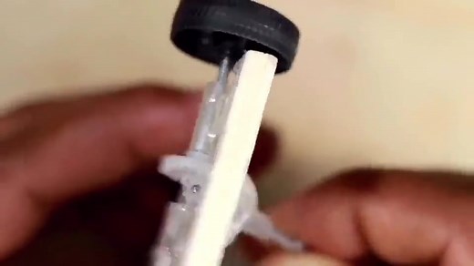 How to make a electric car at home easy!🚘