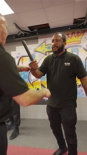 Goose Neck Control for Knife Defense and Joint Locks