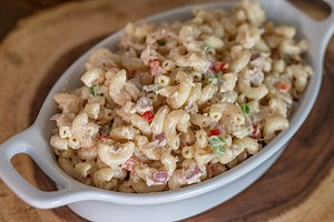 Ensalada de Coditos con Atún (Elbow Pasta Salad with Tuna)