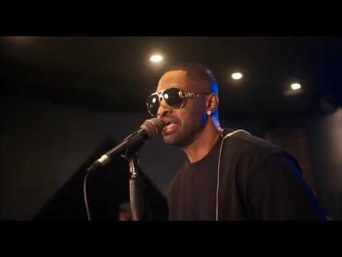 Ric Hassani - Moving On (Live Performance)