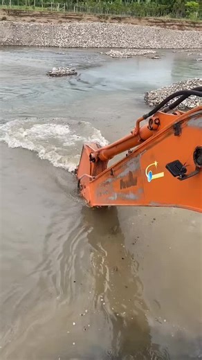 Hitachi Excavator: Transforming Heavy Machinery Jobs