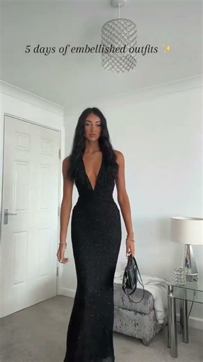 This dress is quite literally something else 💞. #trending #fashion #ootd #dress