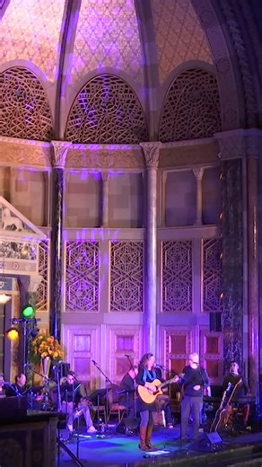 Brooklyn-based artist Naomi Less has dedicated her life to transforming hearts through song and soul. A co-founder of Storahtelling and Lab/Shul, Naomi is a singer, composer, and educator whose music is heard in worship spaces around the world. She’s also the host of Jewish Women Rock on Jewish Rock Radio and a Core Educator at Songleader Boot Camp, where she uplifts the next generation of Jewish voices. To Naomi, music is a form of care, for ourselves, for one another, and for our community. Ca