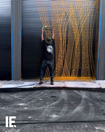 2.3M views · 3.6K reactions | This spray tool allows for the easy application of unique and beautiful crosshatching designs.  hoxxoh / IG | Interesting Engineering | Facebook