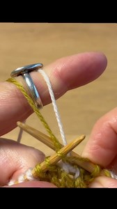 722K views · 2K reactions | Catching the non-dominant yarn is slightly more complicated than catching the yarn to the left. Once you get it though, it’s not so hard and you can do it in one fluid movement. #knitting | Annaplexis | Facebook