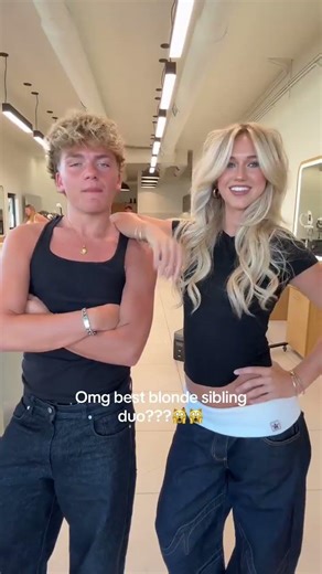 Blonde for summer ofcourse!!!!!!@Luke⭐️ @PaisLee Nelson 🌼🌟🤭 best all out colors and formulas on