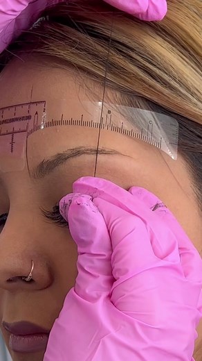 Brow Mapping for Perfect Eyebrow Tattooing