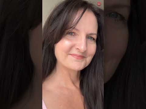 Joannebstyle : Mature Model Over 50 | Natural Older Woman & Lifestyle, Fashion Model