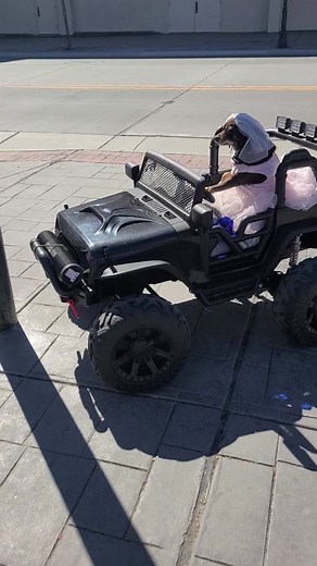 Runaway bride 🤣🙂🙂