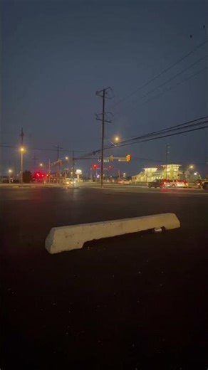 Skating Parking lot curb #skate #skate #skating #skateboarding