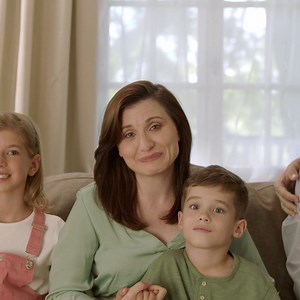 164K views · 444 reactions | Punem mereu familia pe primul loc și de aceea la Dr.Max găsești suplimente, multivitamine și produse speciale pentru începutul toamnei. Protejează-te pe tine și pe cei dragi cu familia de produse Dr.Max, la doar 9.99 lei: https://bit.ly/2XmWmHJ | Dr. Max Farmacie | Facebook